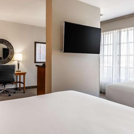 Drury Plaza Hotel Broadview Wichita Luaran gambar