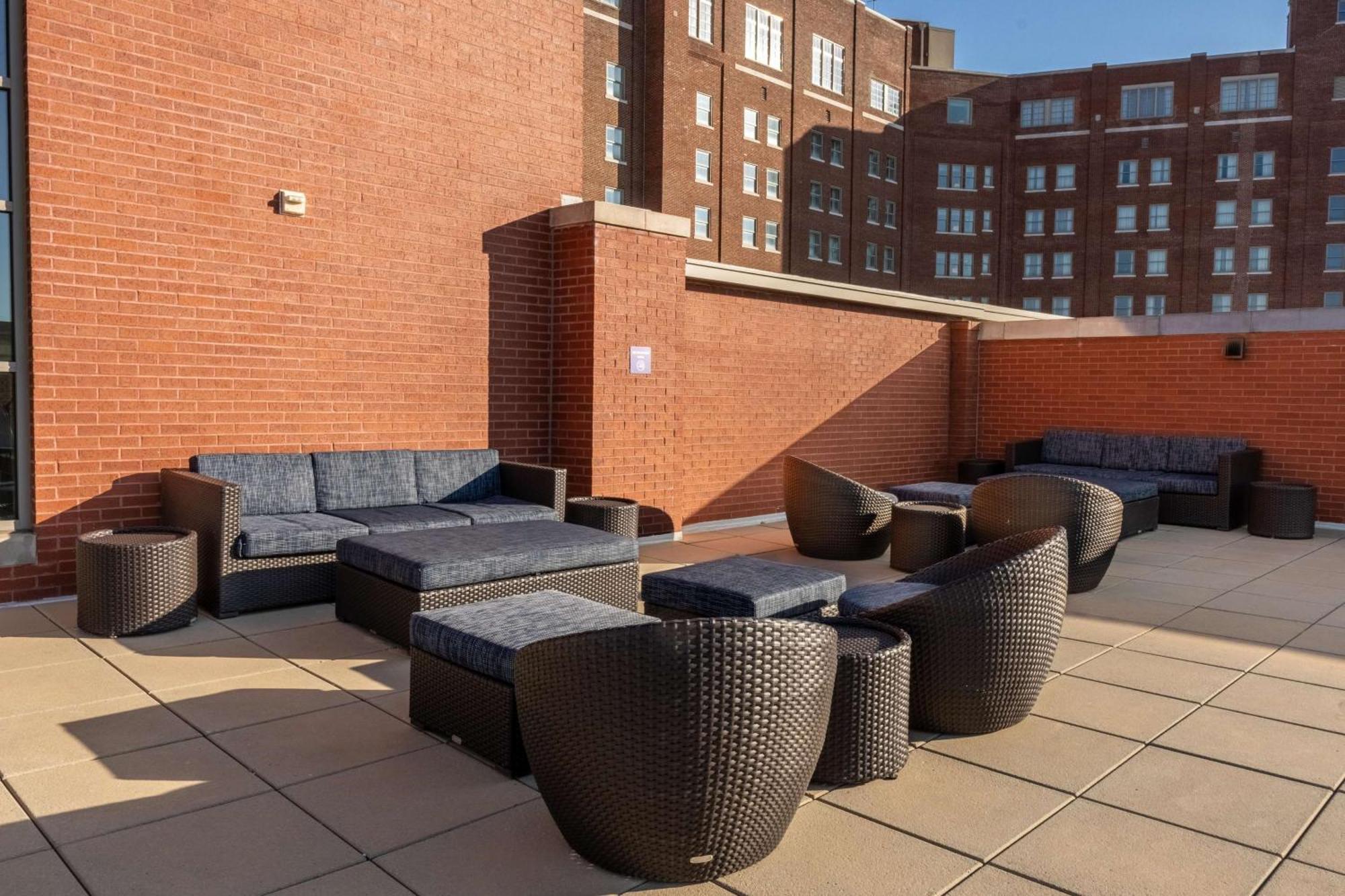 Drury Plaza Hotel Broadview Wichita Luaran gambar
