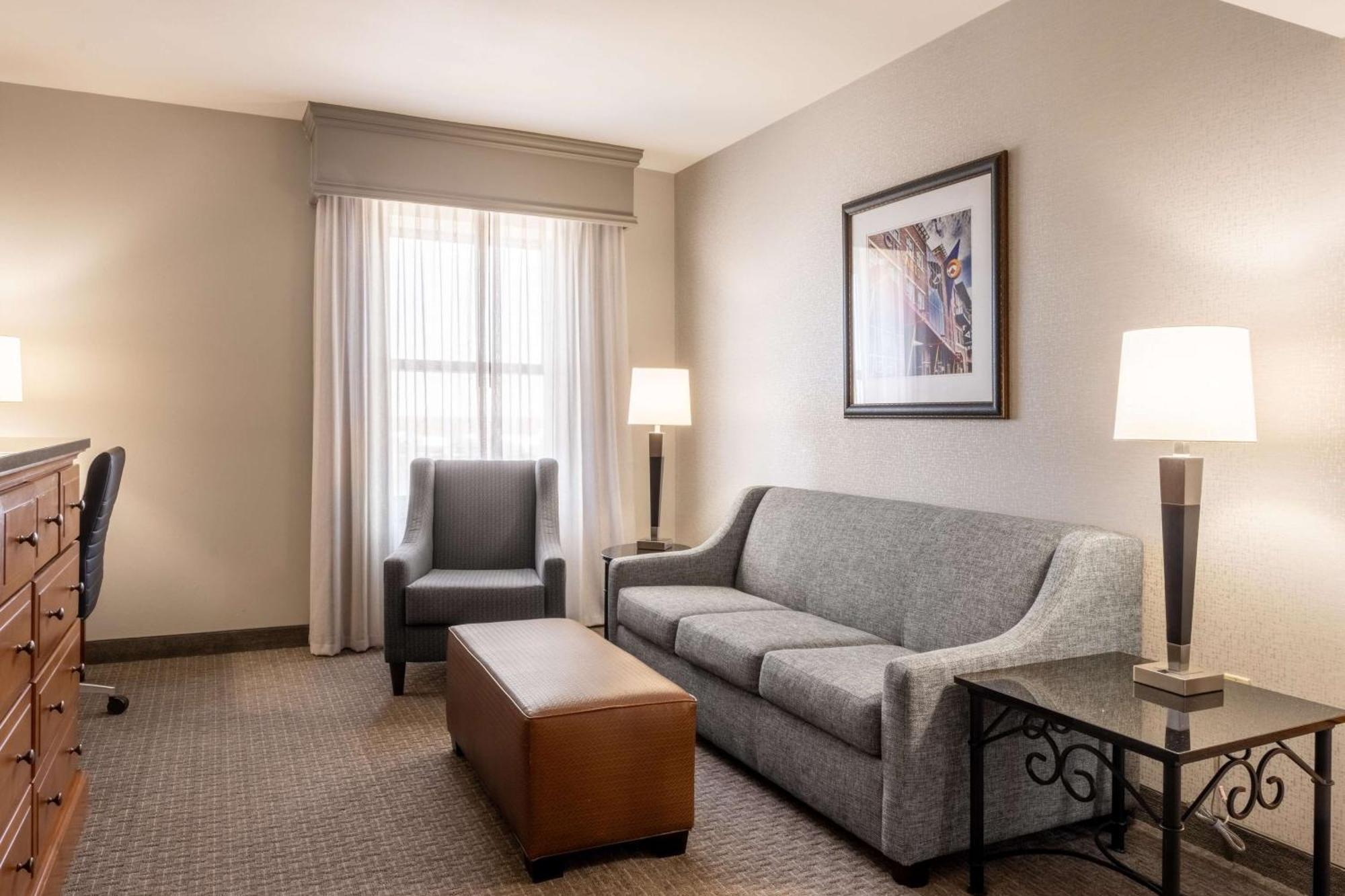 Drury Plaza Hotel Broadview Wichita Luaran gambar