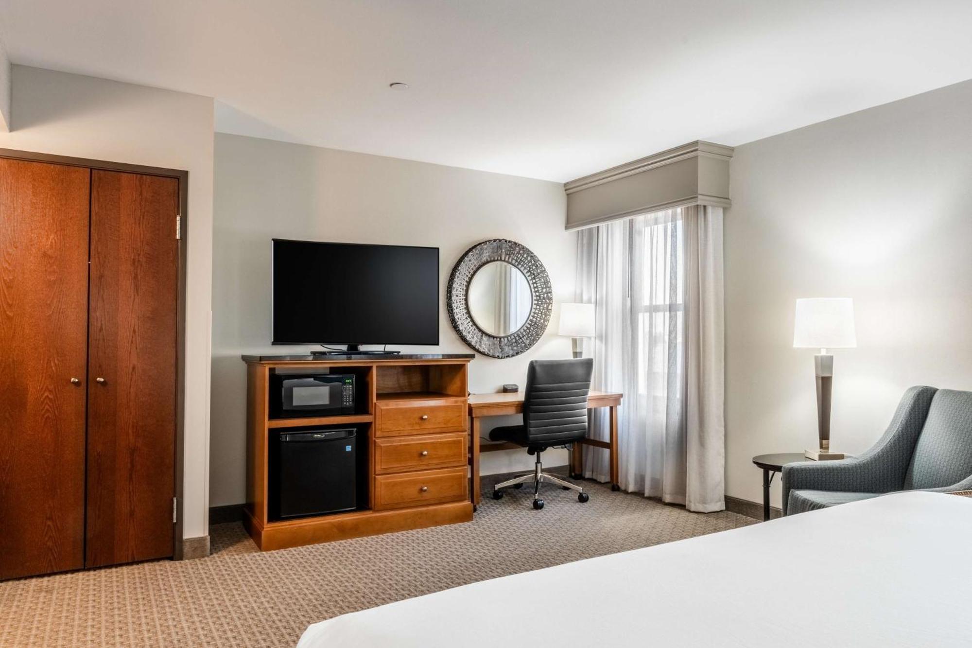 Drury Plaza Hotel Broadview Wichita Luaran gambar
