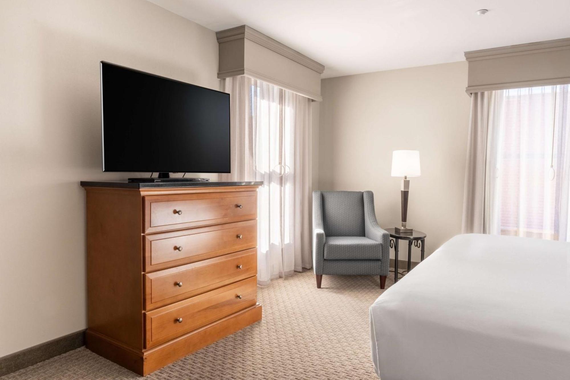 Drury Plaza Hotel Broadview Wichita Luaran gambar
