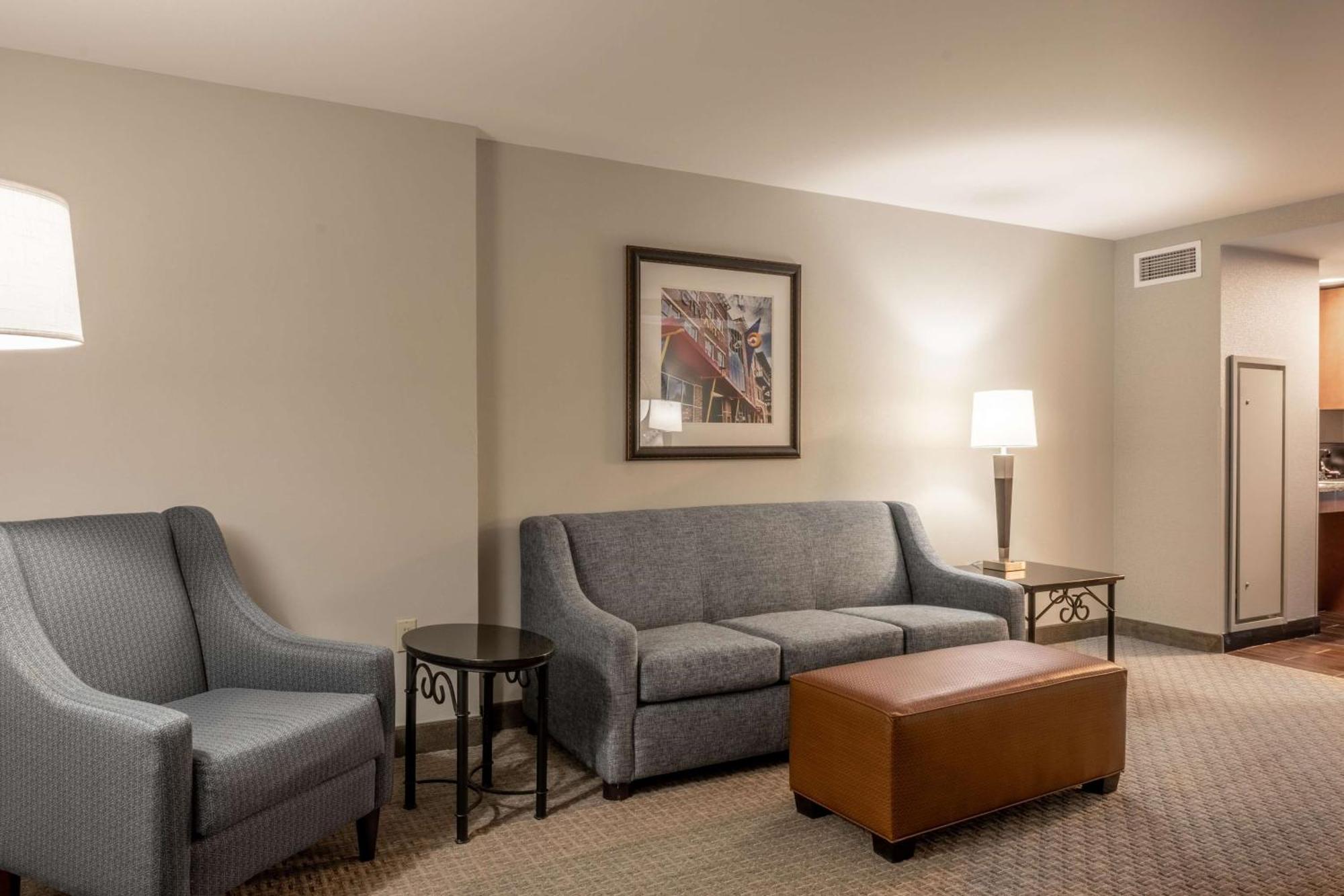 Drury Plaza Hotel Broadview Wichita Luaran gambar