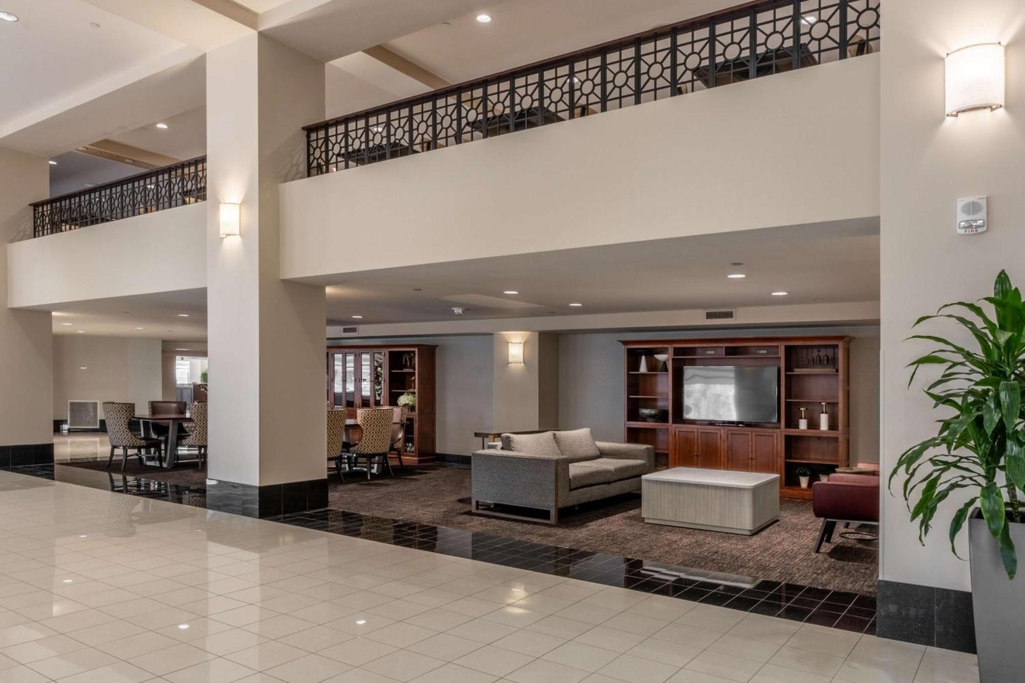 Drury Plaza Hotel Broadview Wichita Luaran gambar